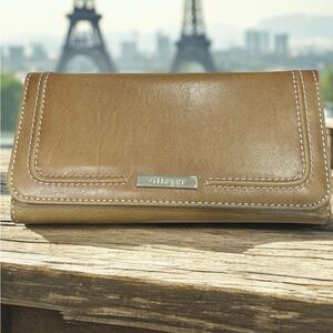 Villager Tan Leather Wallet with Elegant Stitching